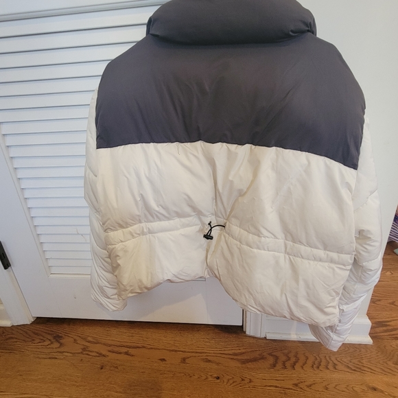 Double Zero Puffer Jacket - Picture 2 of 8